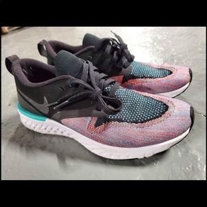 Size 8.5 women's. Odyssey React Flyknit 2 model.